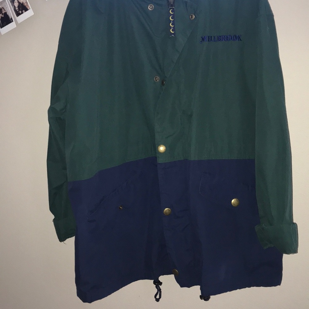 RAIN COAT